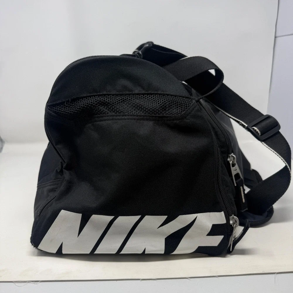 Nike brasilia duffel